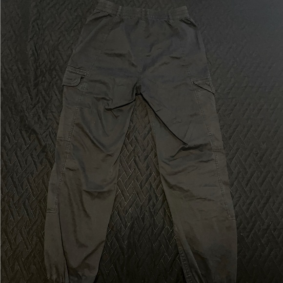 Garage Brianna Bubble Pants. Size small in the colour black. - Picture 2 of 4